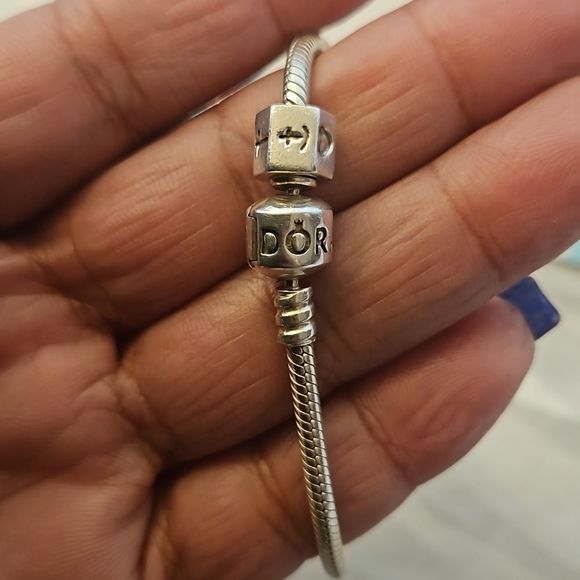 Authentic Pandora clasp charm bracelet. Size 7.5" Box and bag included🙏🙌OBO👍 - Picture 8 of 14